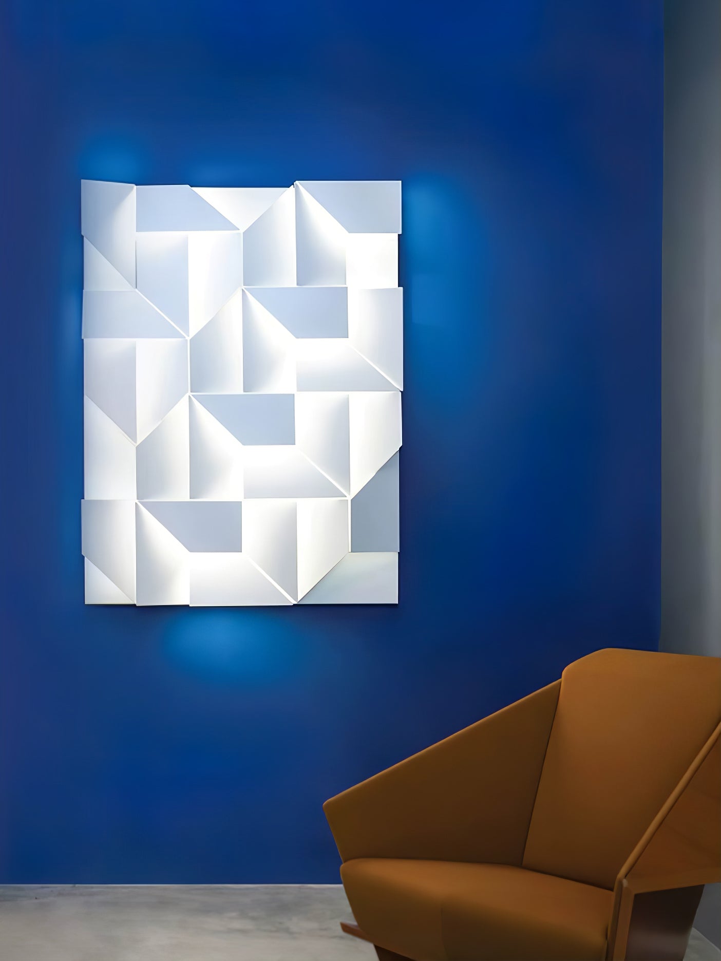 shadows-grand-plug-in-sconce-anzaz--126