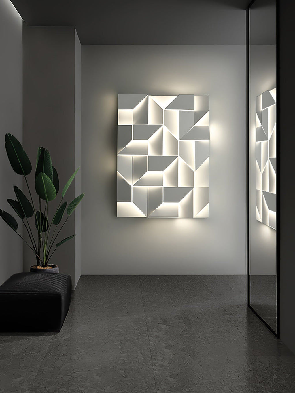 shadows-grand-plug-in-sconce-anzaz--148