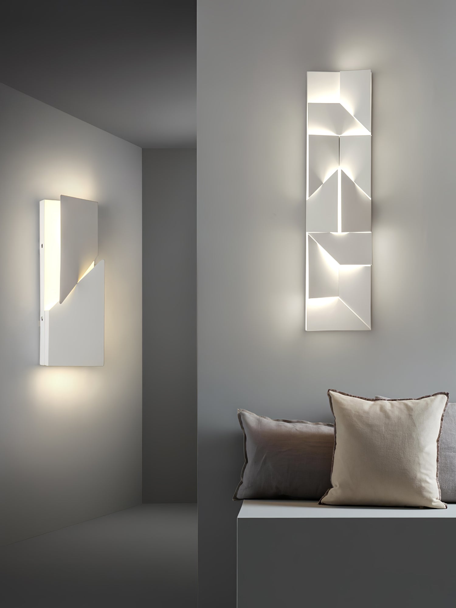 shadows-grand-plug-in-sconce-anzaz--152