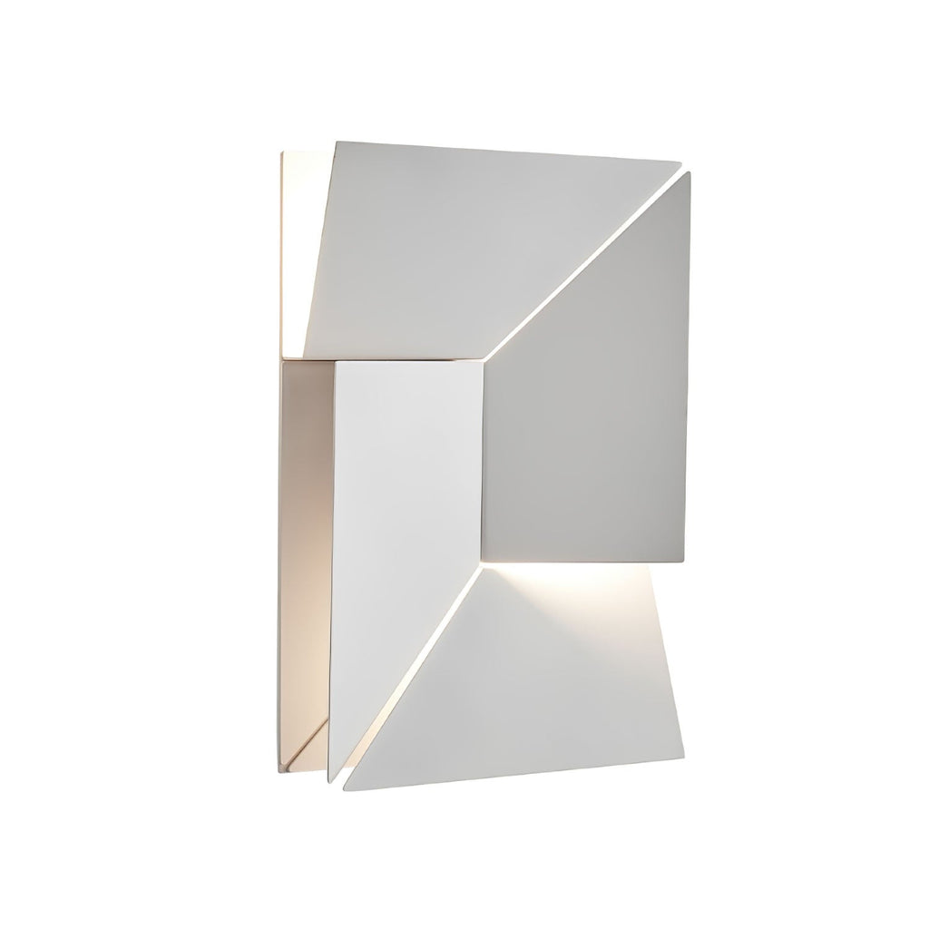 shadows-grand-plug-in-sconce-anzaz--91