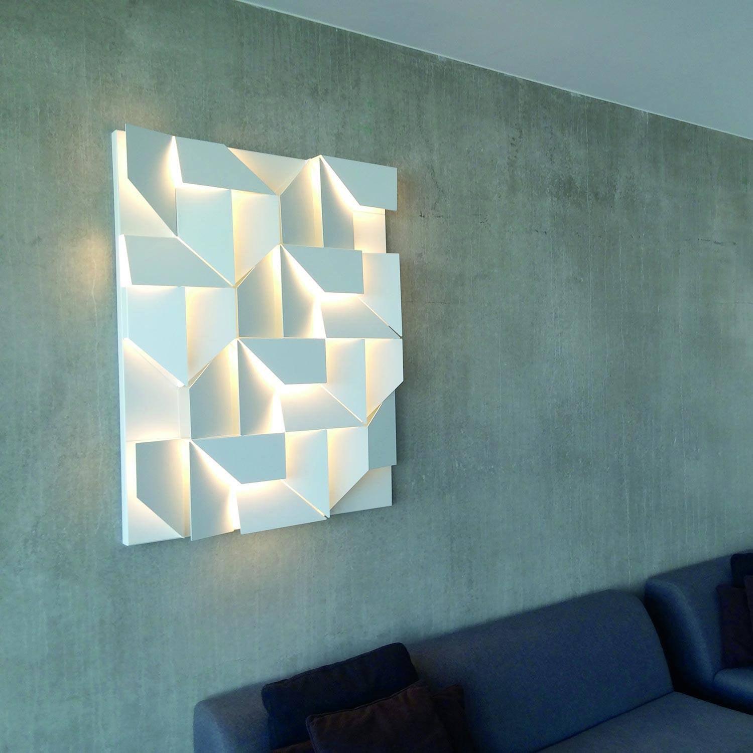 shadows-grand-plug-in-sconce-anzaz--34