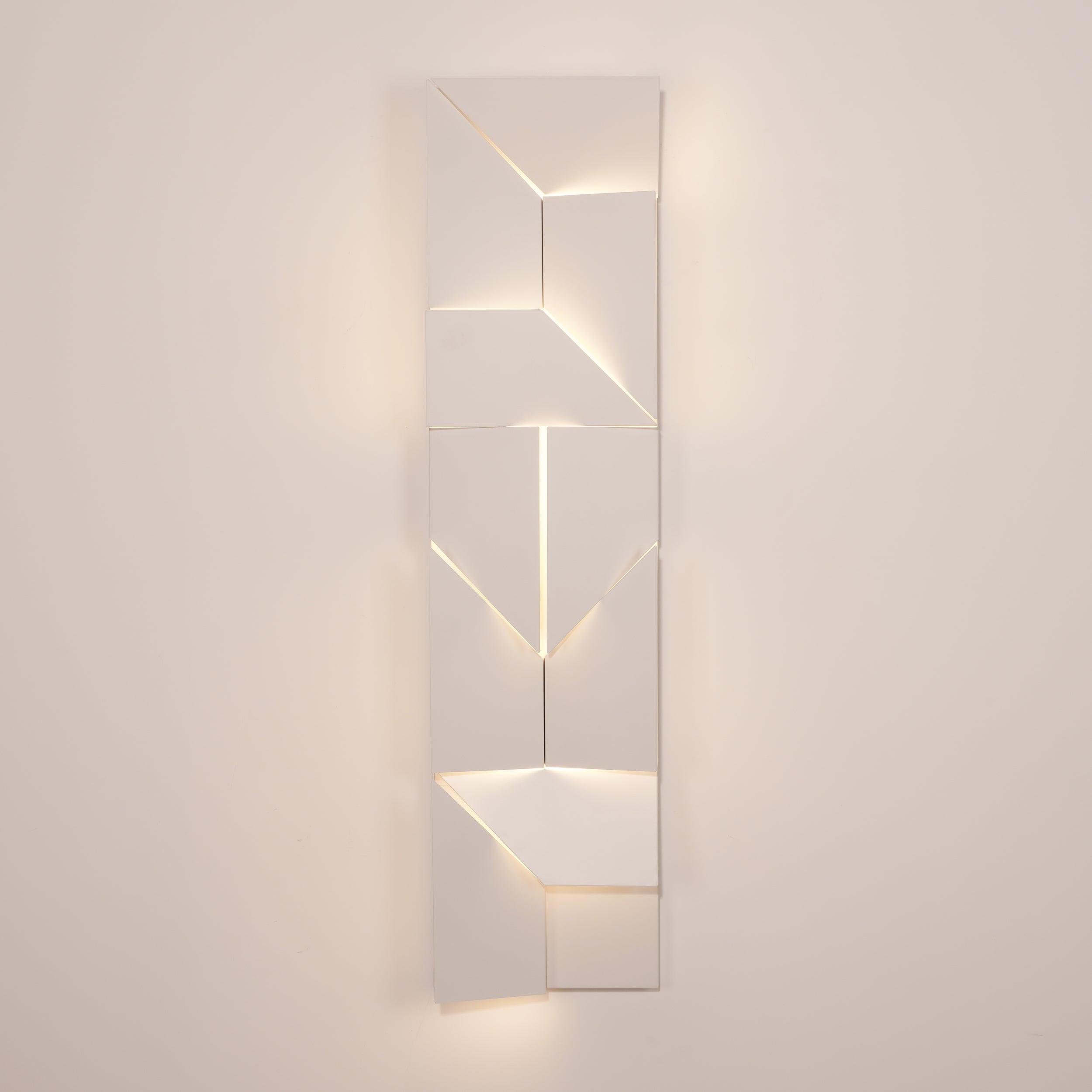shadows-charging-grand-sconce-anzaz--85