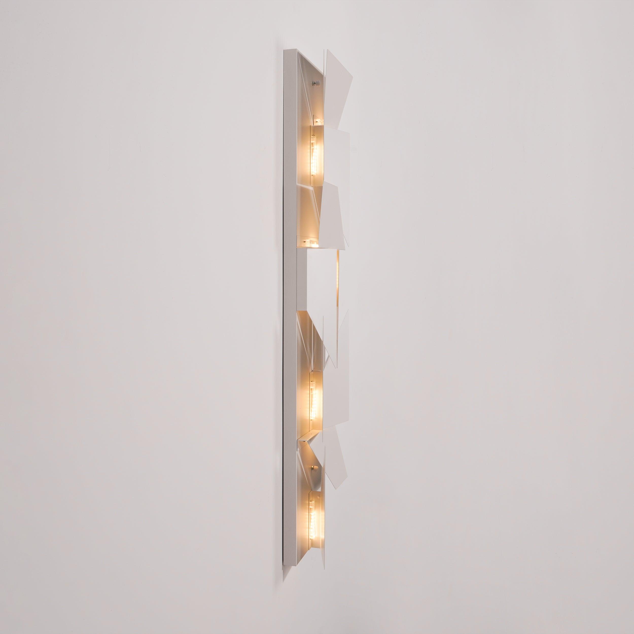 shadows-charging-grand-sconce-anzaz--87