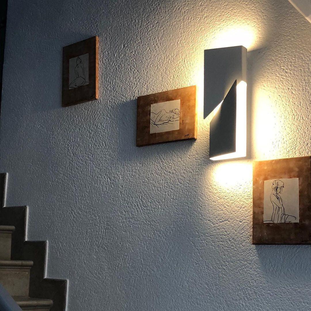 shadows-grand-plug-in-sconce-anzaz--38