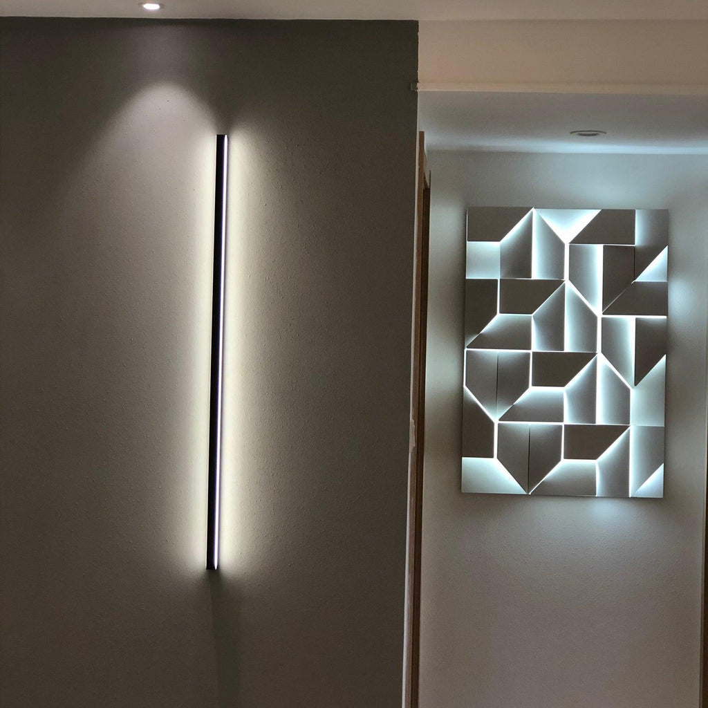 shadows-grand-plug-in-sconce-anzaz--49