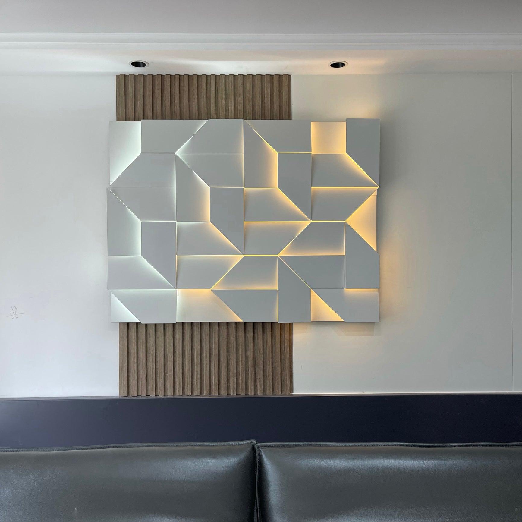 shadows-grand-plug-in-sconce-anzaz--58