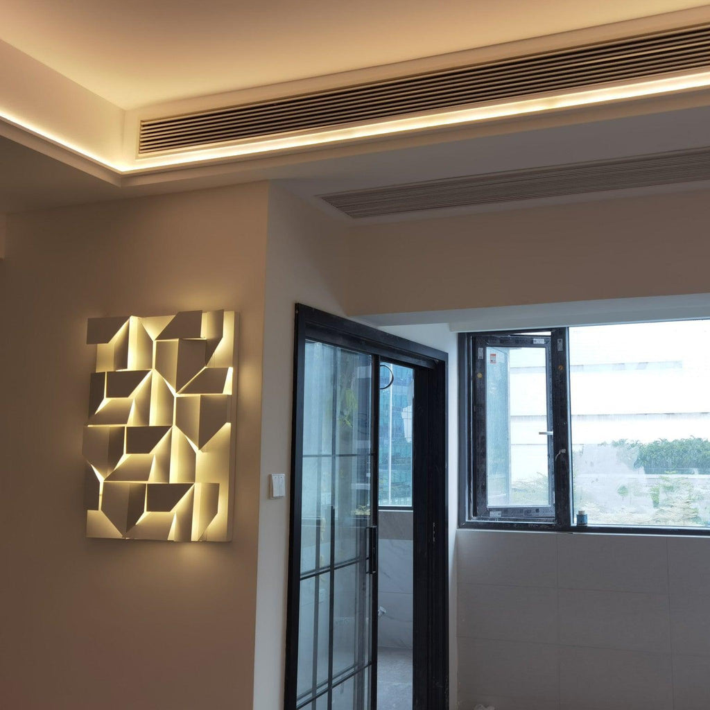 shadows-grand-plug-in-sconce-anzaz--65