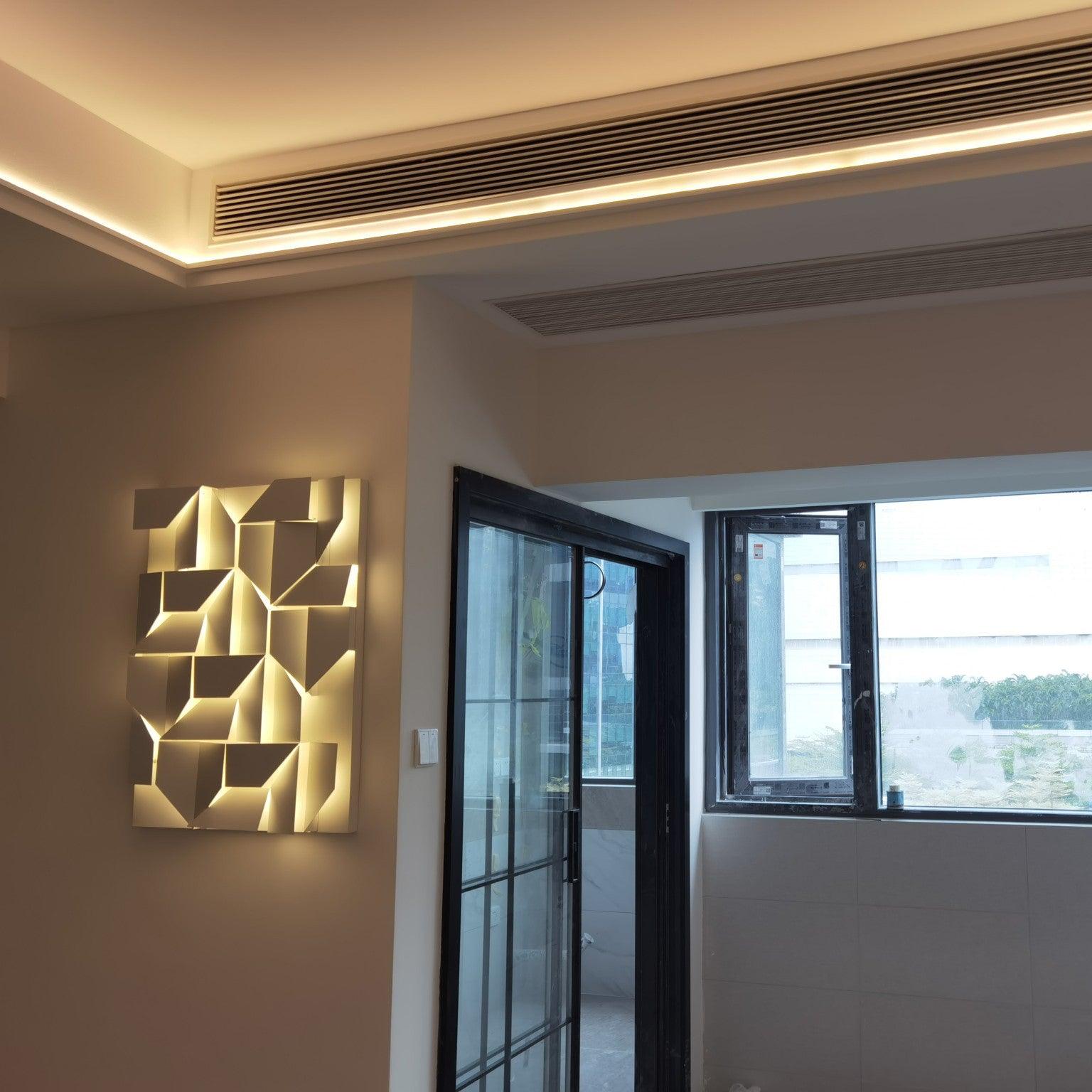 shadows-grand-plug-in-sconce-anzaz--65