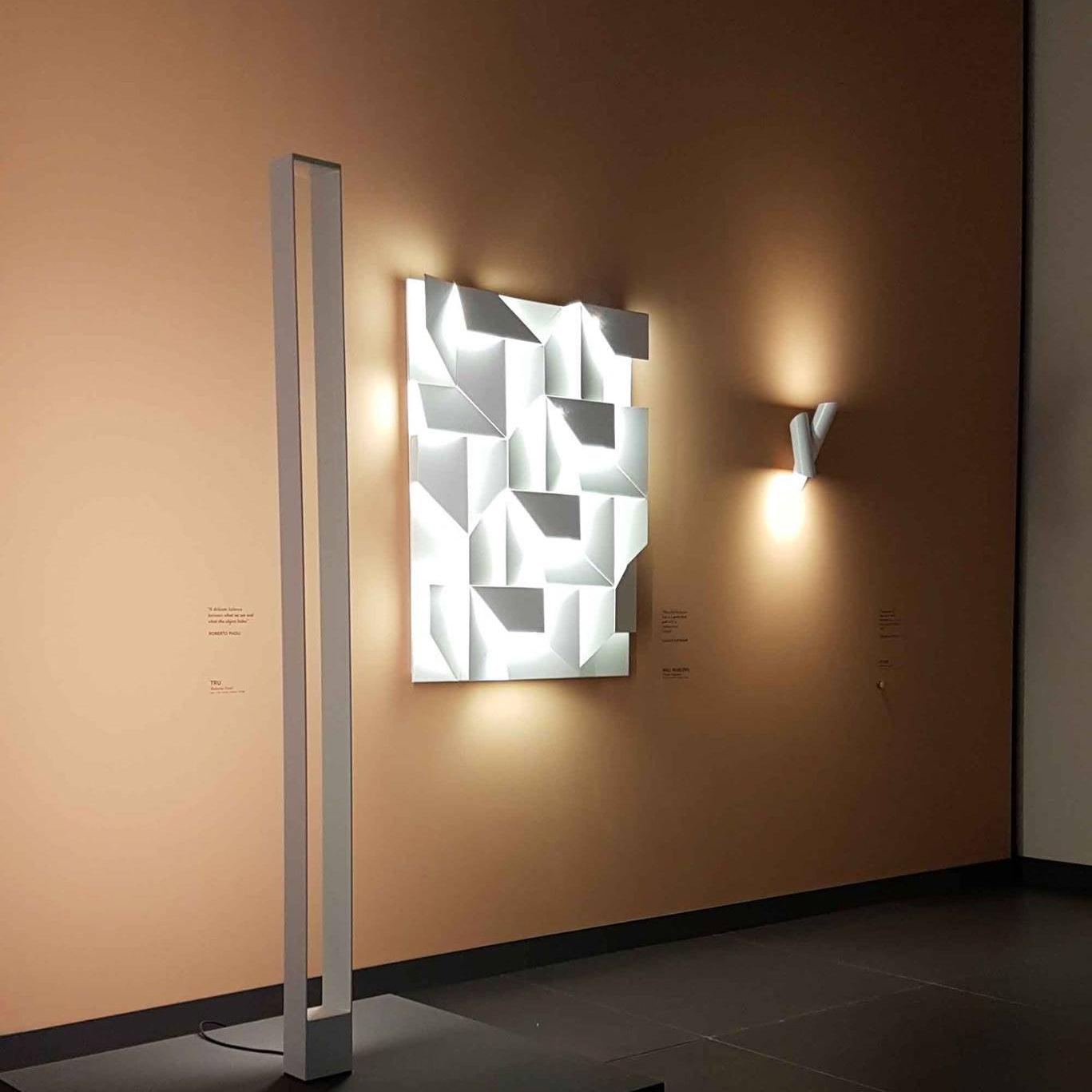 shadows-charging-grand-sconce-anzaz--30