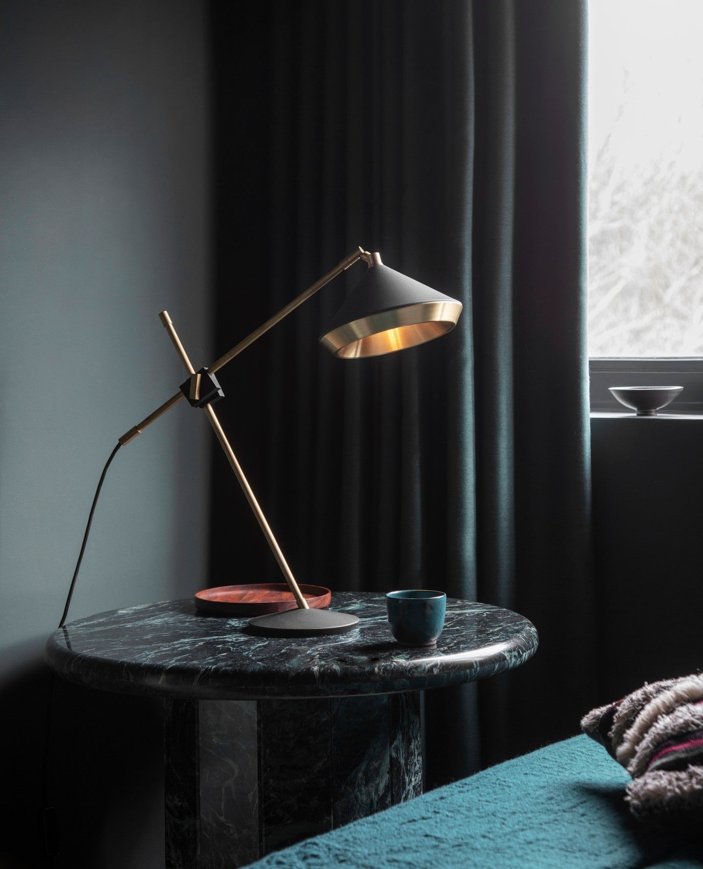 shear-table-lamp-anzaz-Copper plating & Matte White-2