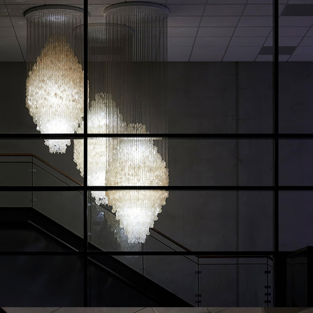 shell-waterfall-chandelier-anzaz--11