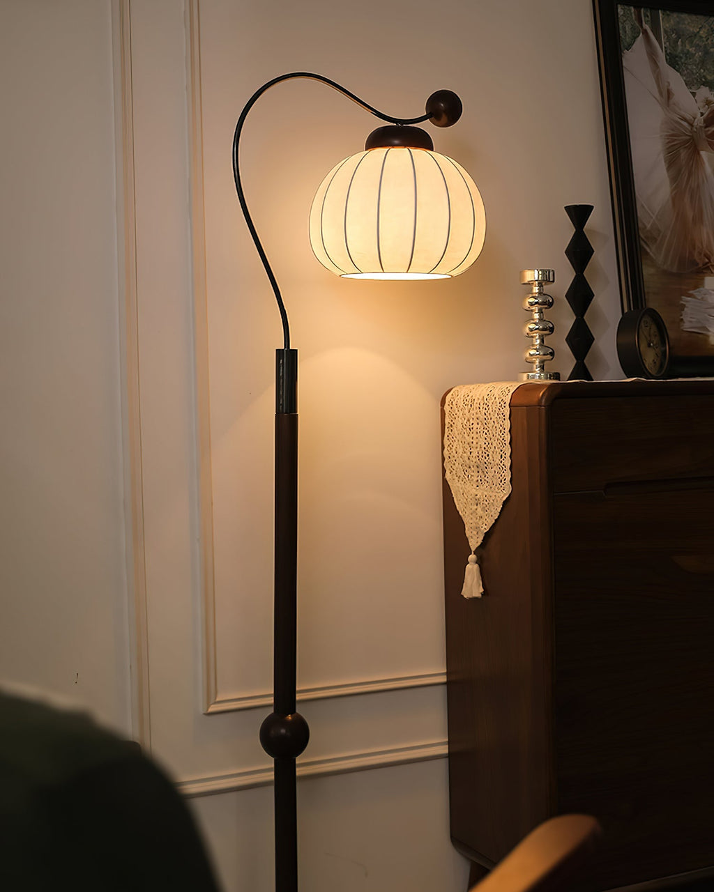 silk-globe-floor-lamp-anzaz-Walnut wood & Black-8
