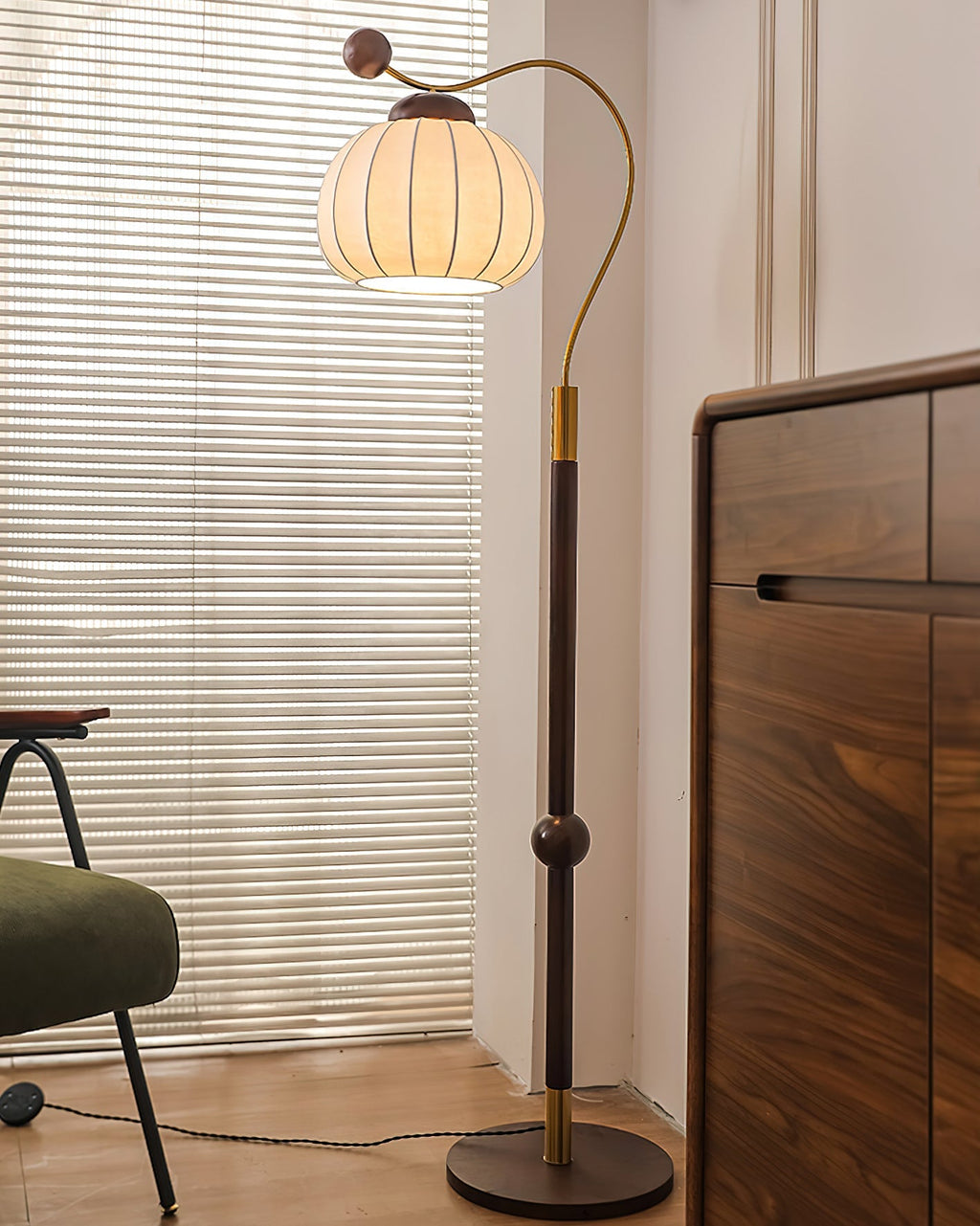 silk-globe-floor-lamp-anzaz--11