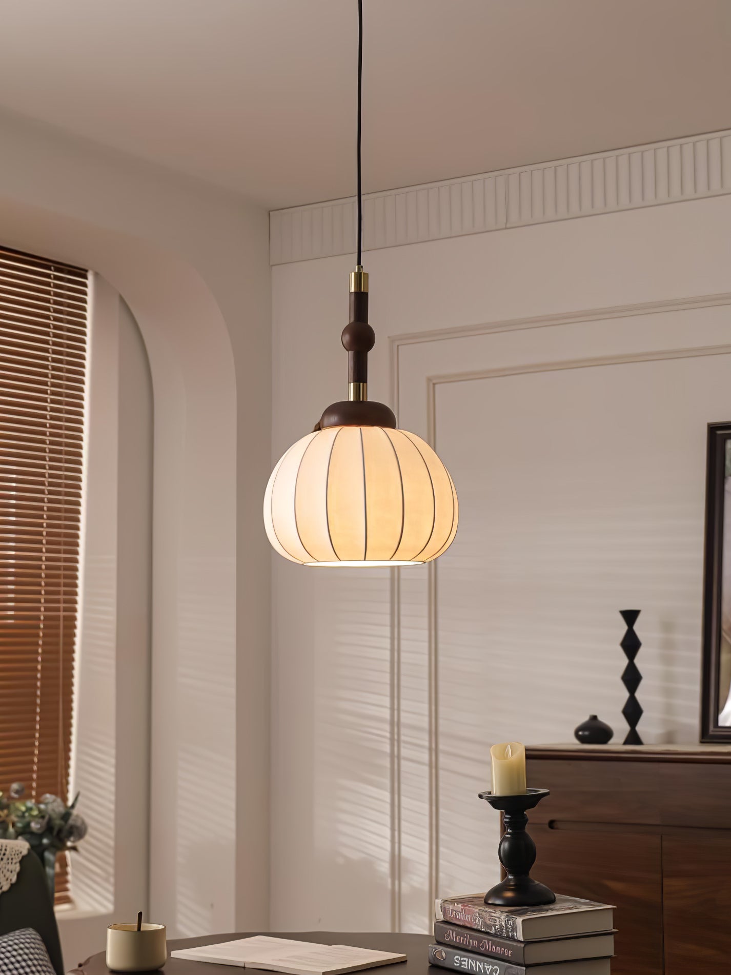silk-globe-pendant-lamp-anzaz--18