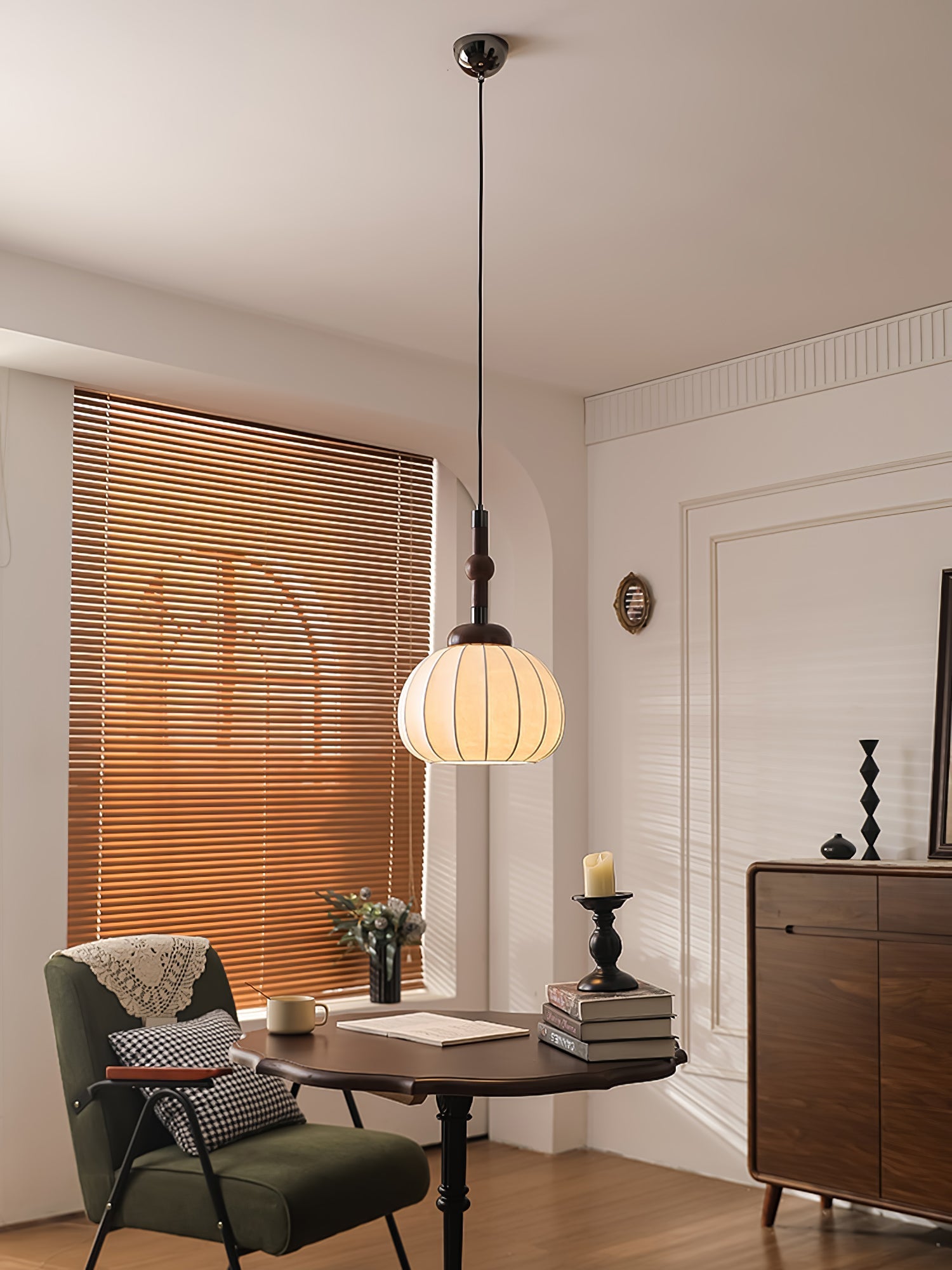 silk-globe-pendant-lamp-anzaz--23