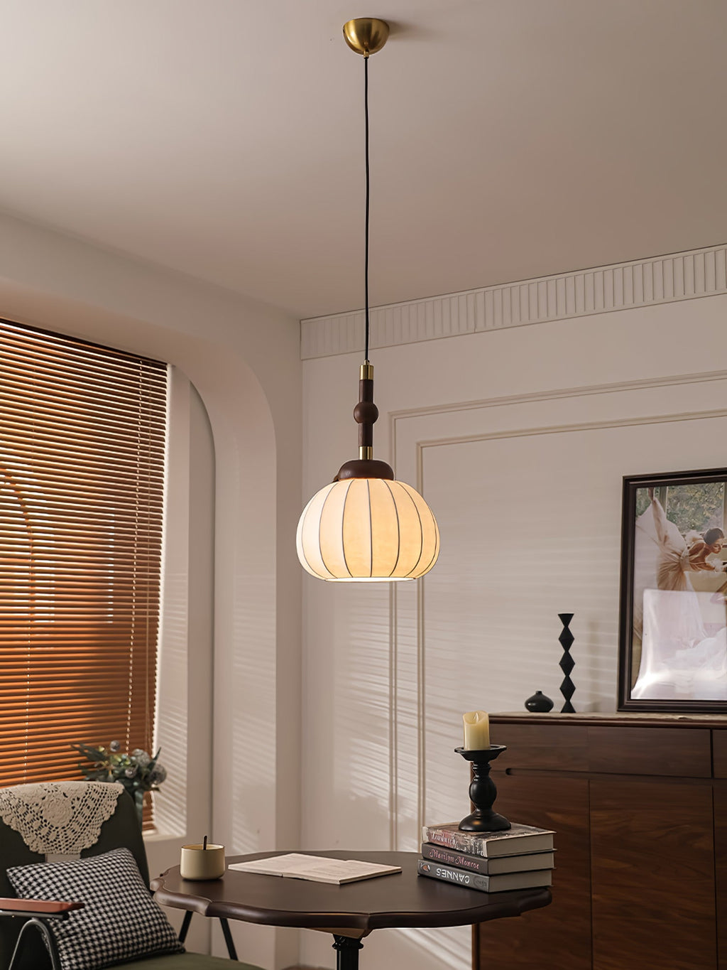 silk-globe-pendant-lamp-anzaz--5