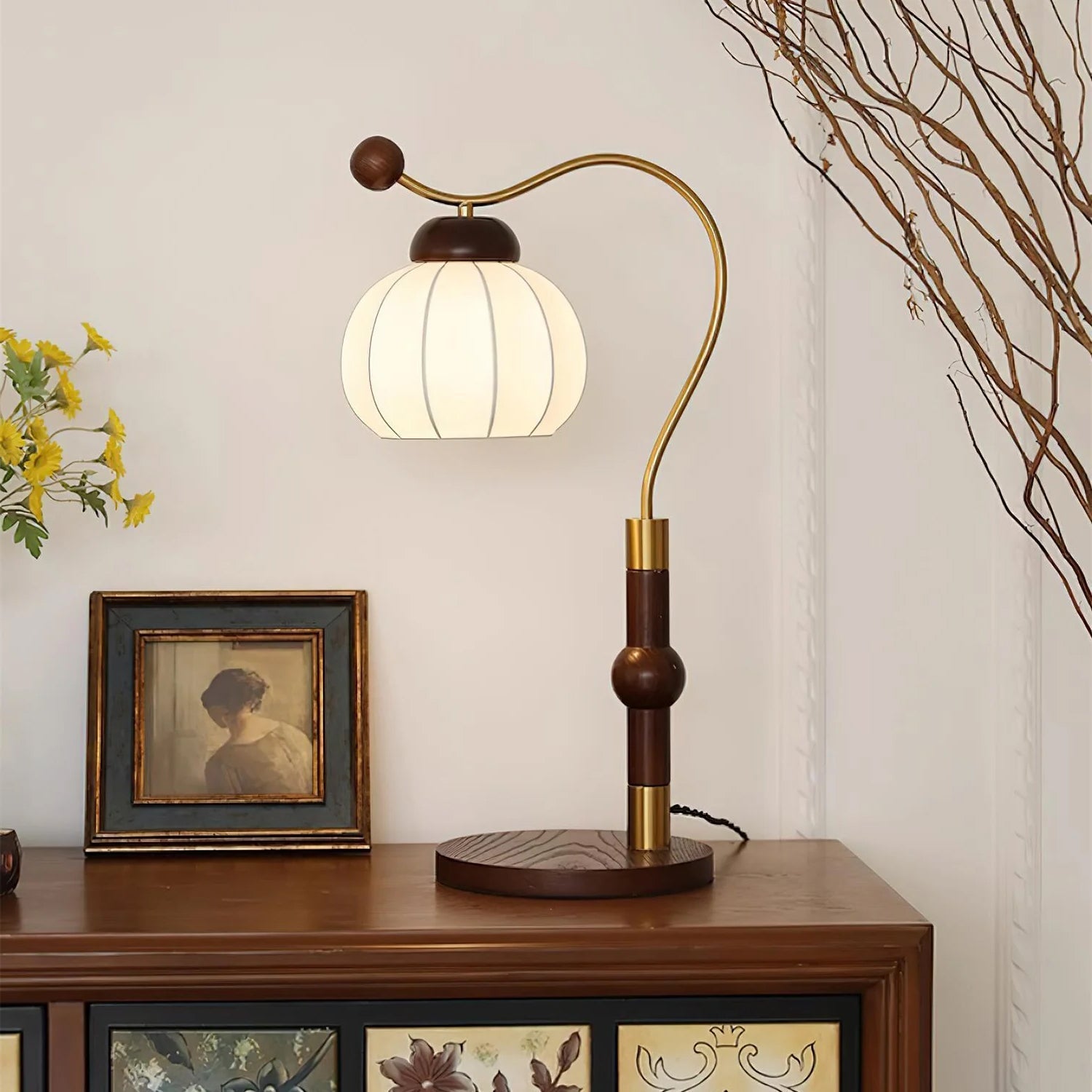 silk-globe-table-lamp-anzaz-Walnut wood & Gold-4