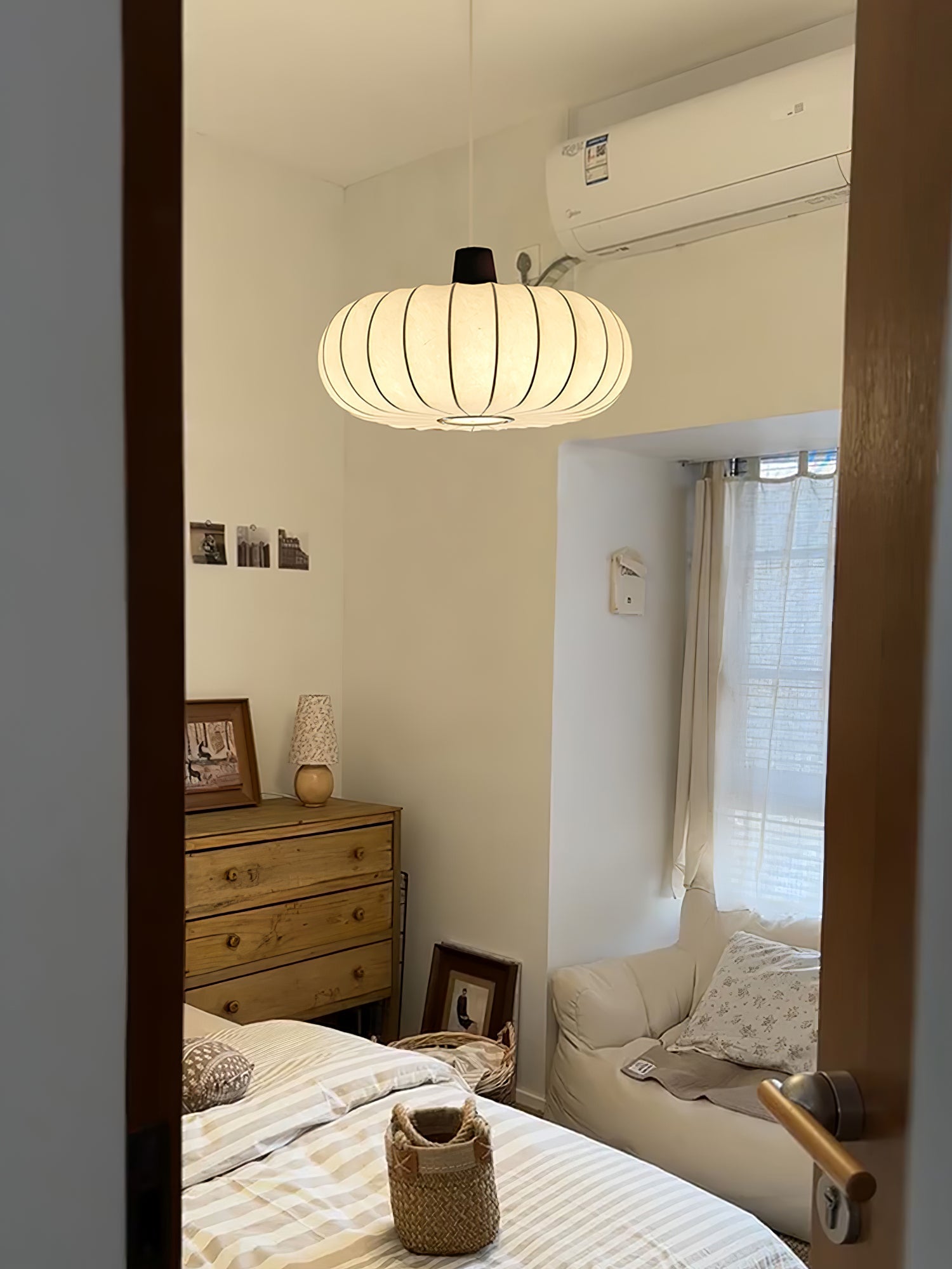 silk-lantern-pendant-light-anzaz--15