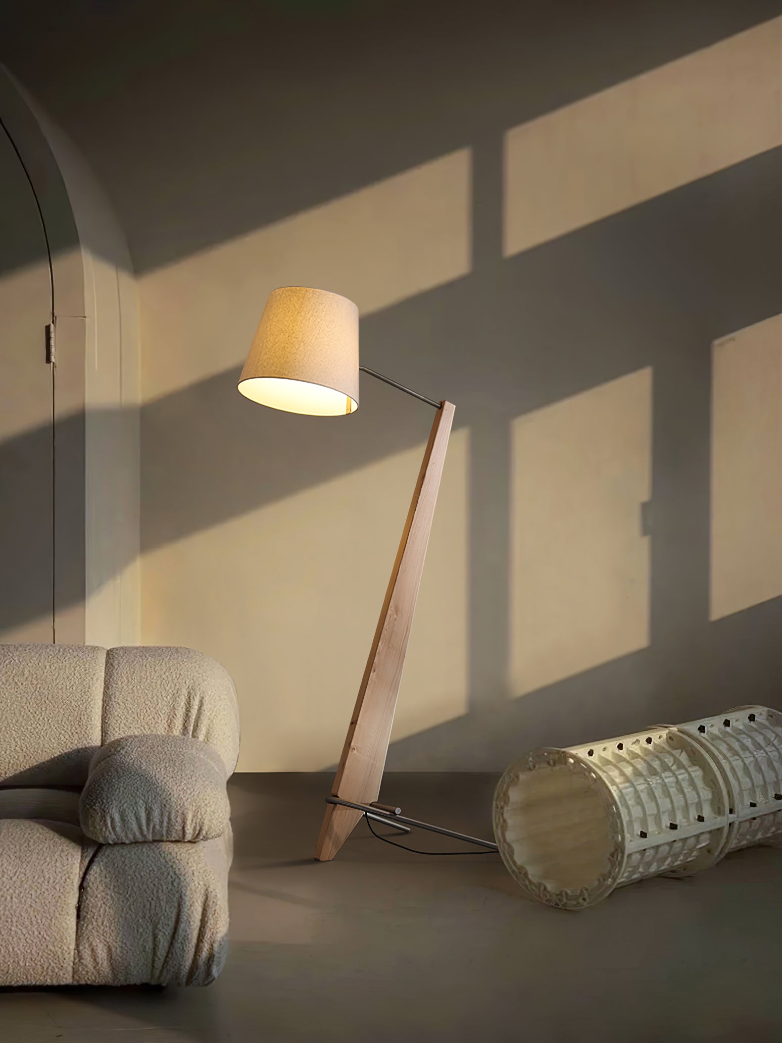 silva-giant-floor-lamp-anzaz--49