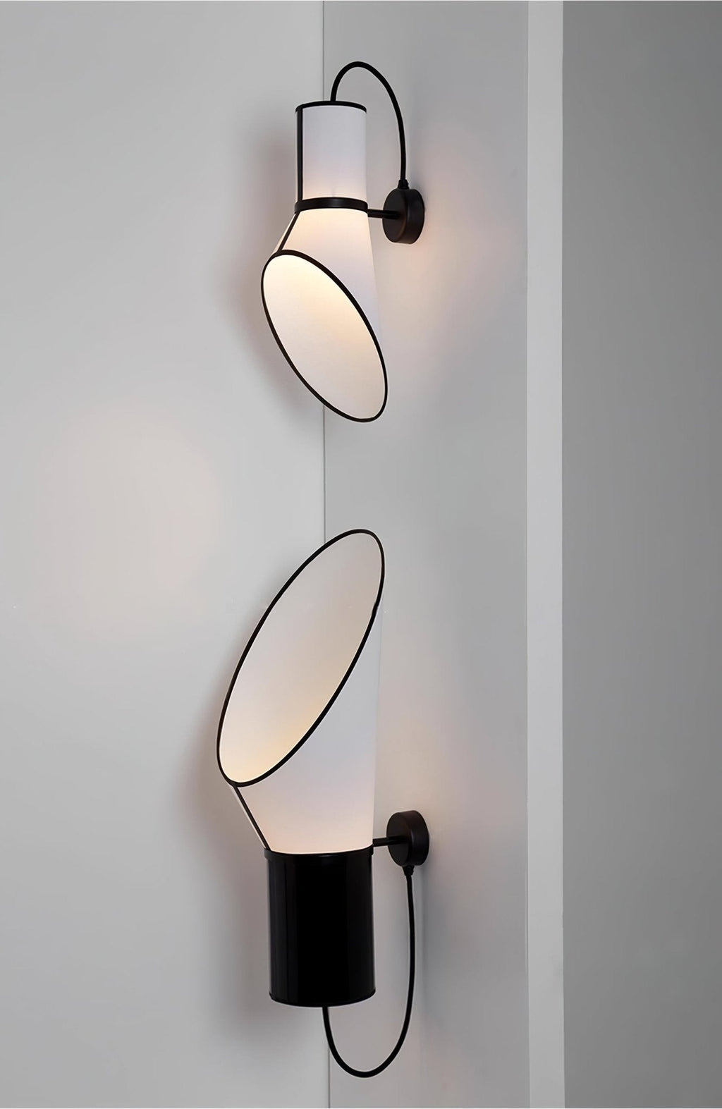 artistic-outline-wall-sconce-anzaz-Black & White-3