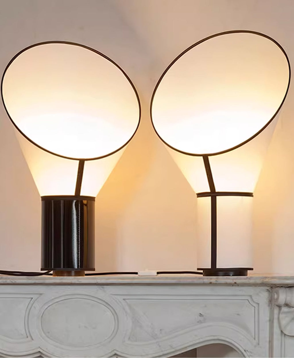 artful-outline-table-lamp-anzaz-White-4