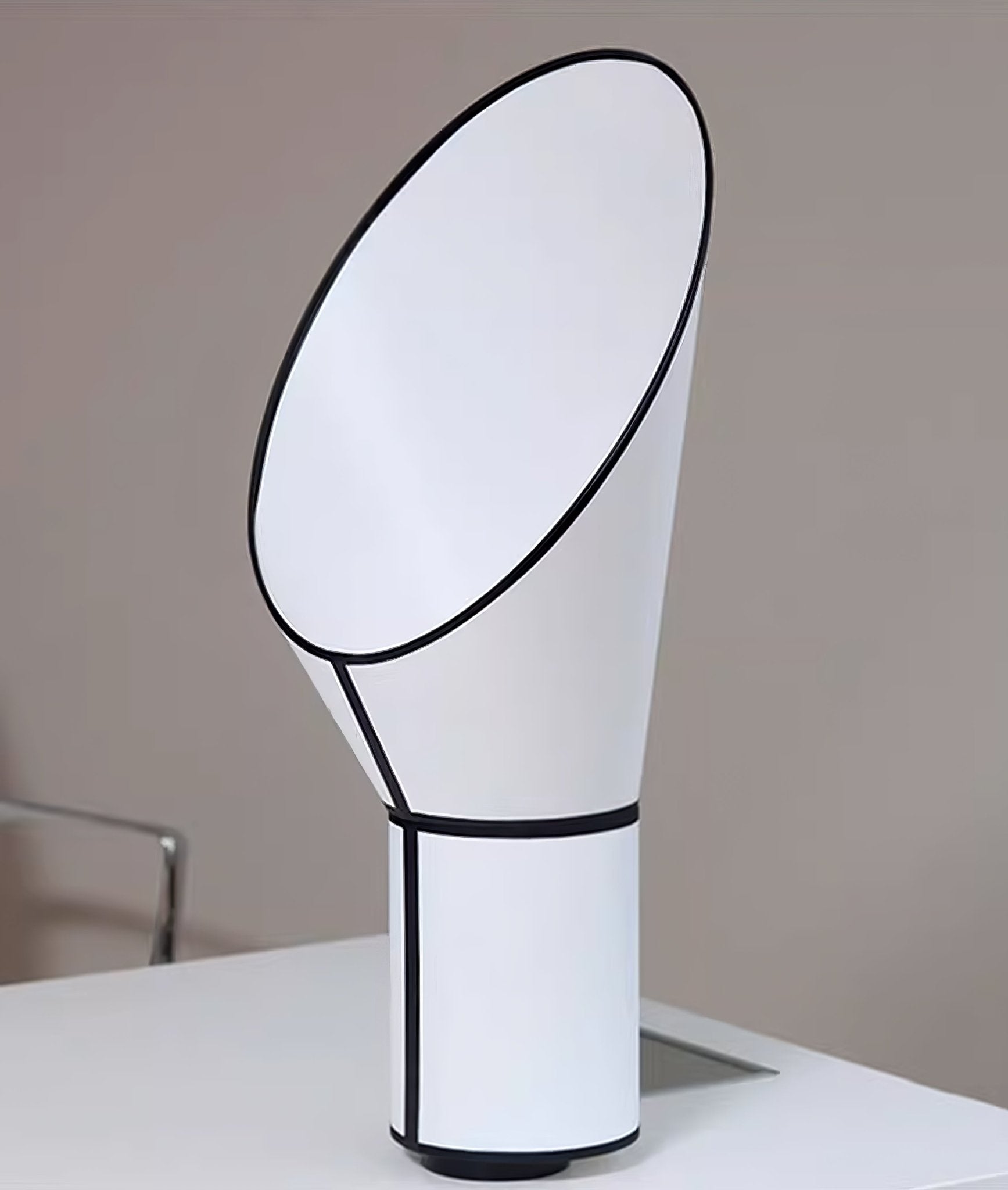 artful-outline-table-lamp-anzaz-Black & White-5