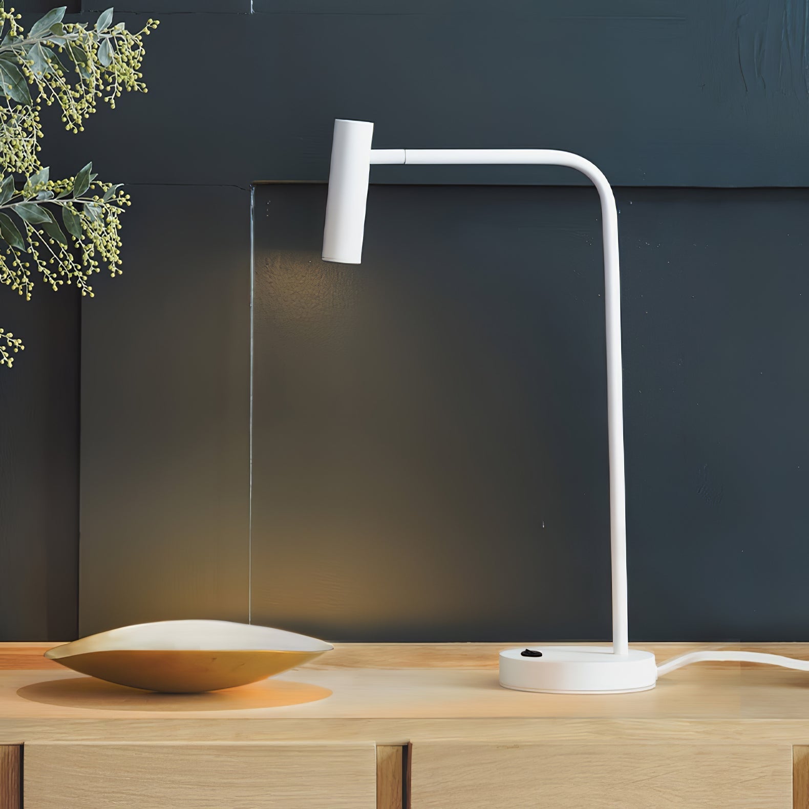 skinny-table-lamp-anzaz-Gold & Warm Light-14