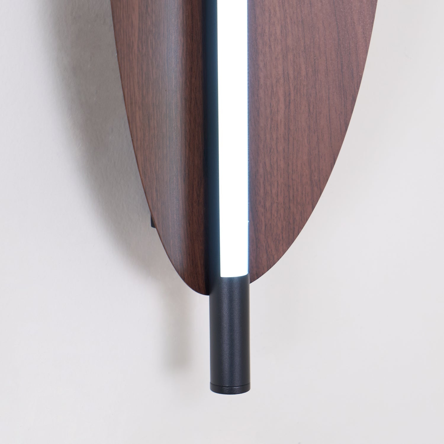 sleek-board-sconce-anzaz--46