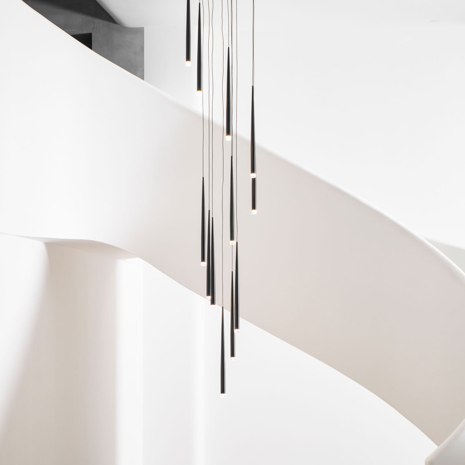 slender-cone-chandelier-anzaz--66