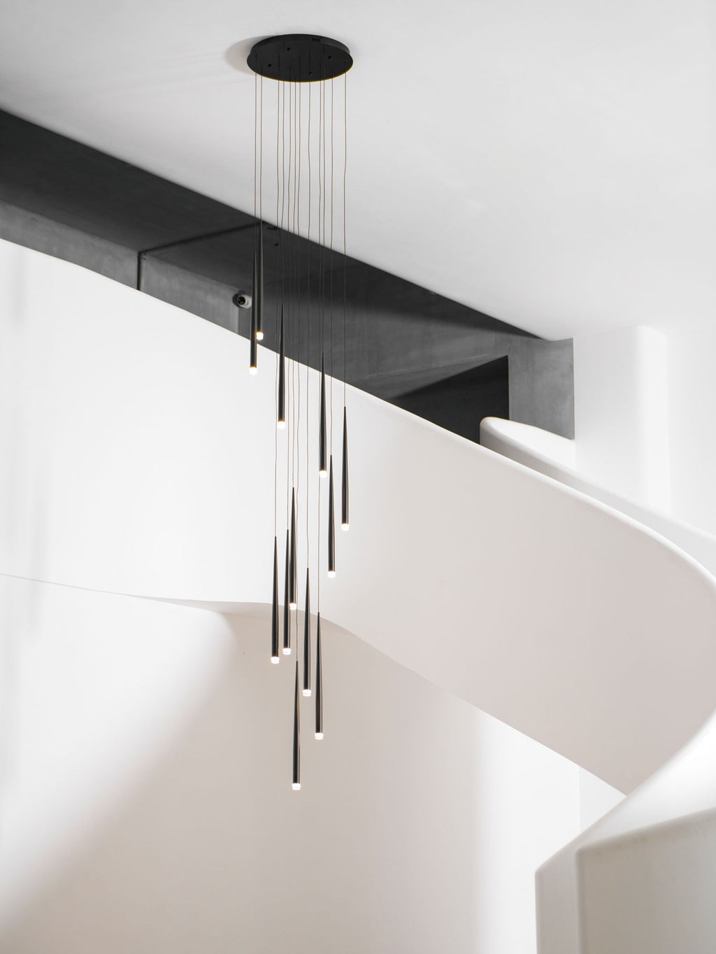 slender-cone-chandelier-anzaz--68