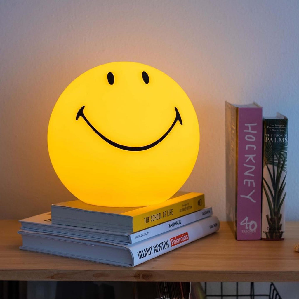 smiling-table-lamp-anzaz--14