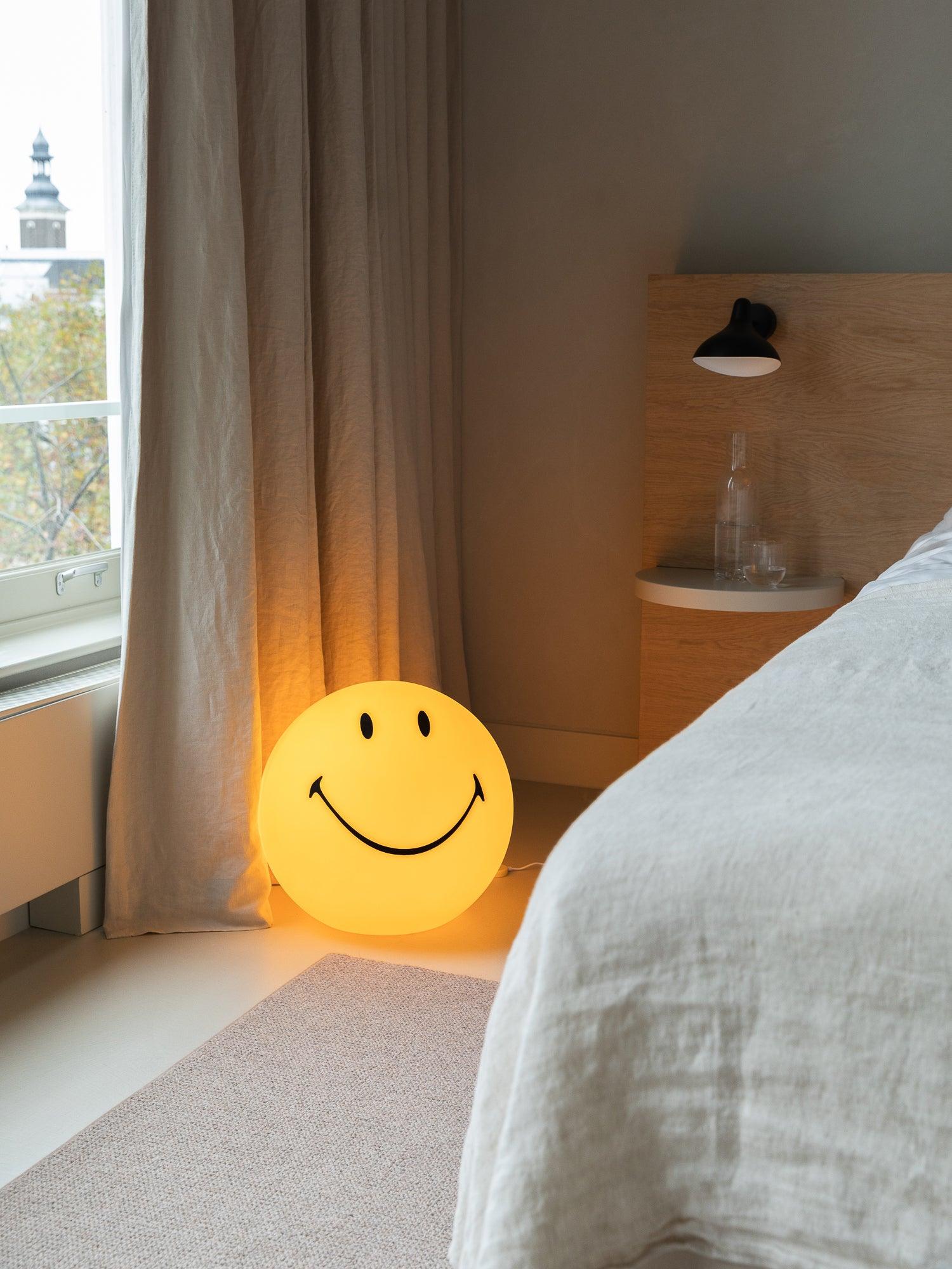 smiling-rechargeable-built-in-battery-table-lamp-anzaz--15