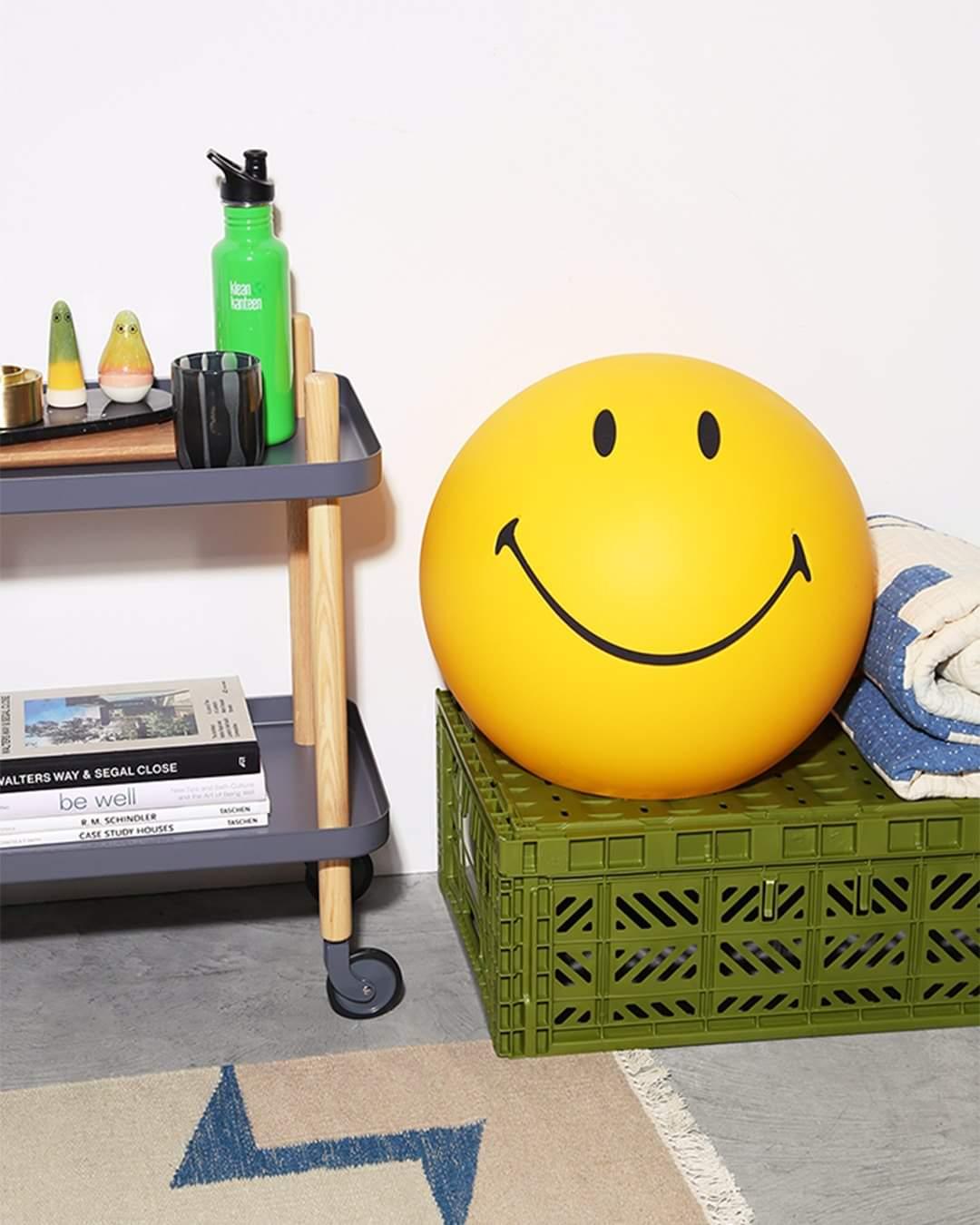 smiling-table-lamp-anzaz--23