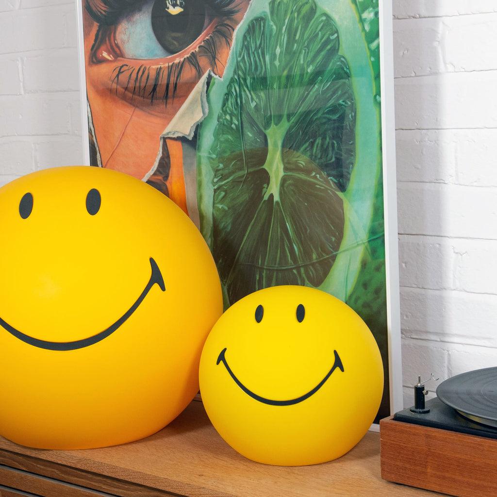 smiling-table-lamp-anzaz--6
