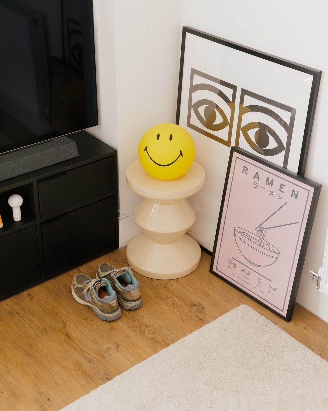 smiling-table-lamp-anzaz--28