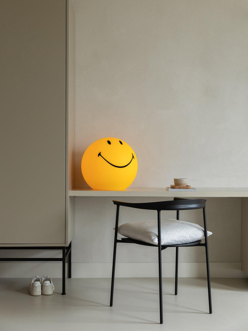 smiling-rechargeable-built-in-battery-table-lamp-anzaz--18