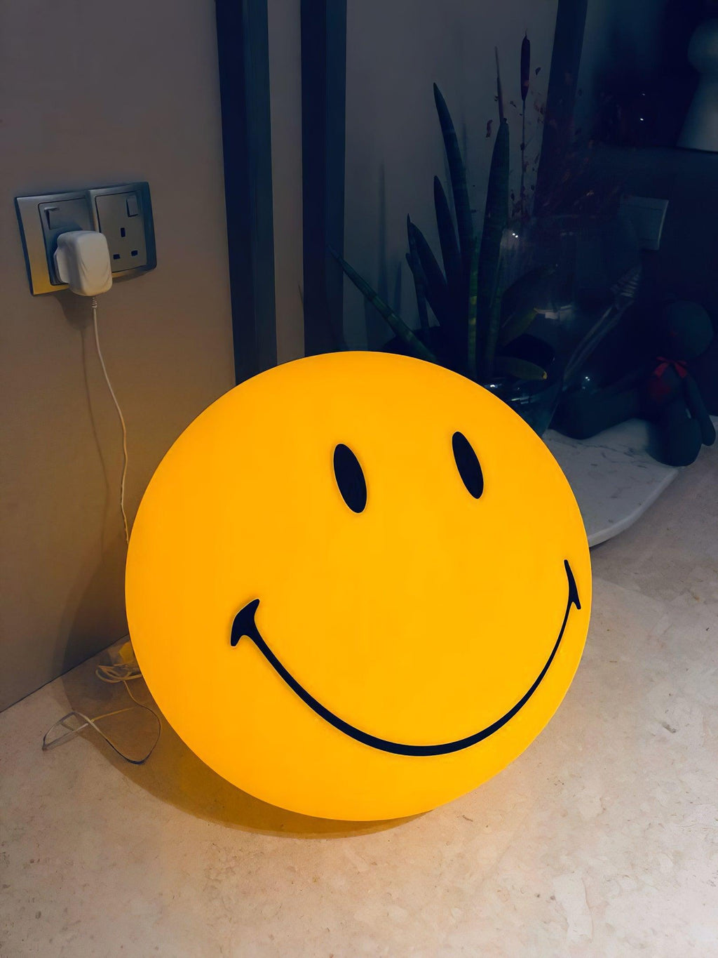 smiling-rechargeable-built-in-battery-table-lamp-anzaz--27