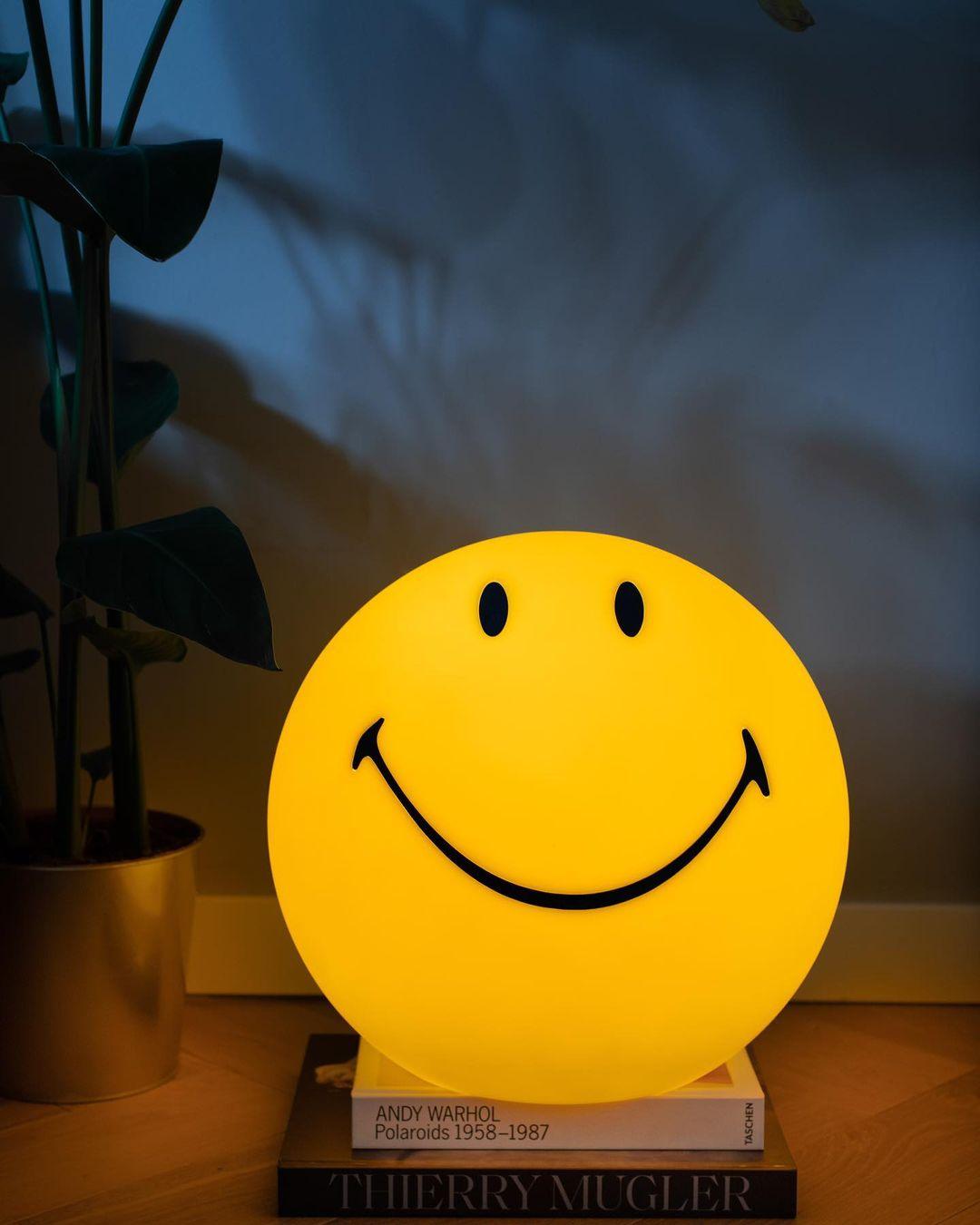 smiling-rechargeable-built-in-battery-table-lamp-anzaz--29