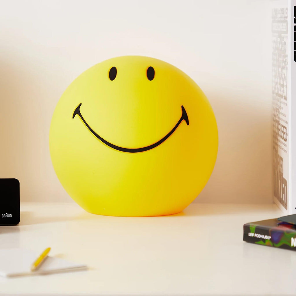 smiling-table-lamp-anzaz--8
