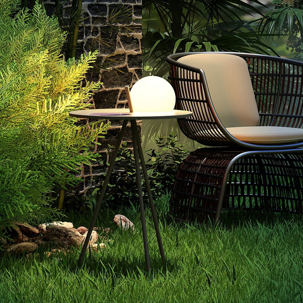 soluna-tripod-outdoor-lamp-anzaz--2