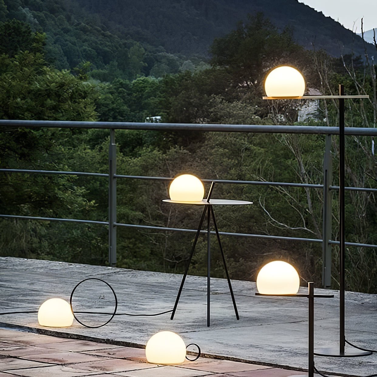 soluna-tripod-outdoor-lamp-anzaz--18