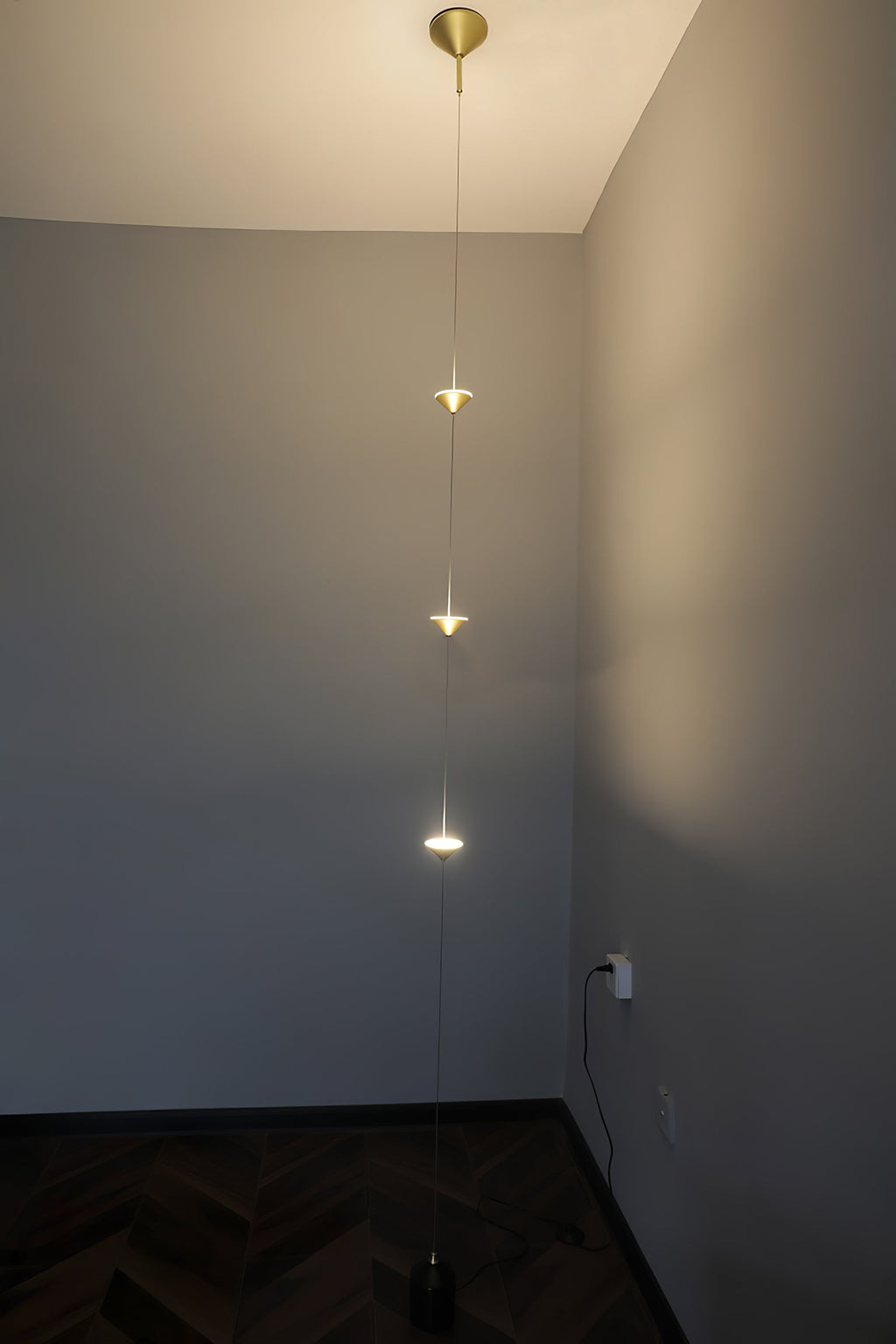 soreluna-floor-lamp-anzaz-Gold & Black (Warm Light)-4