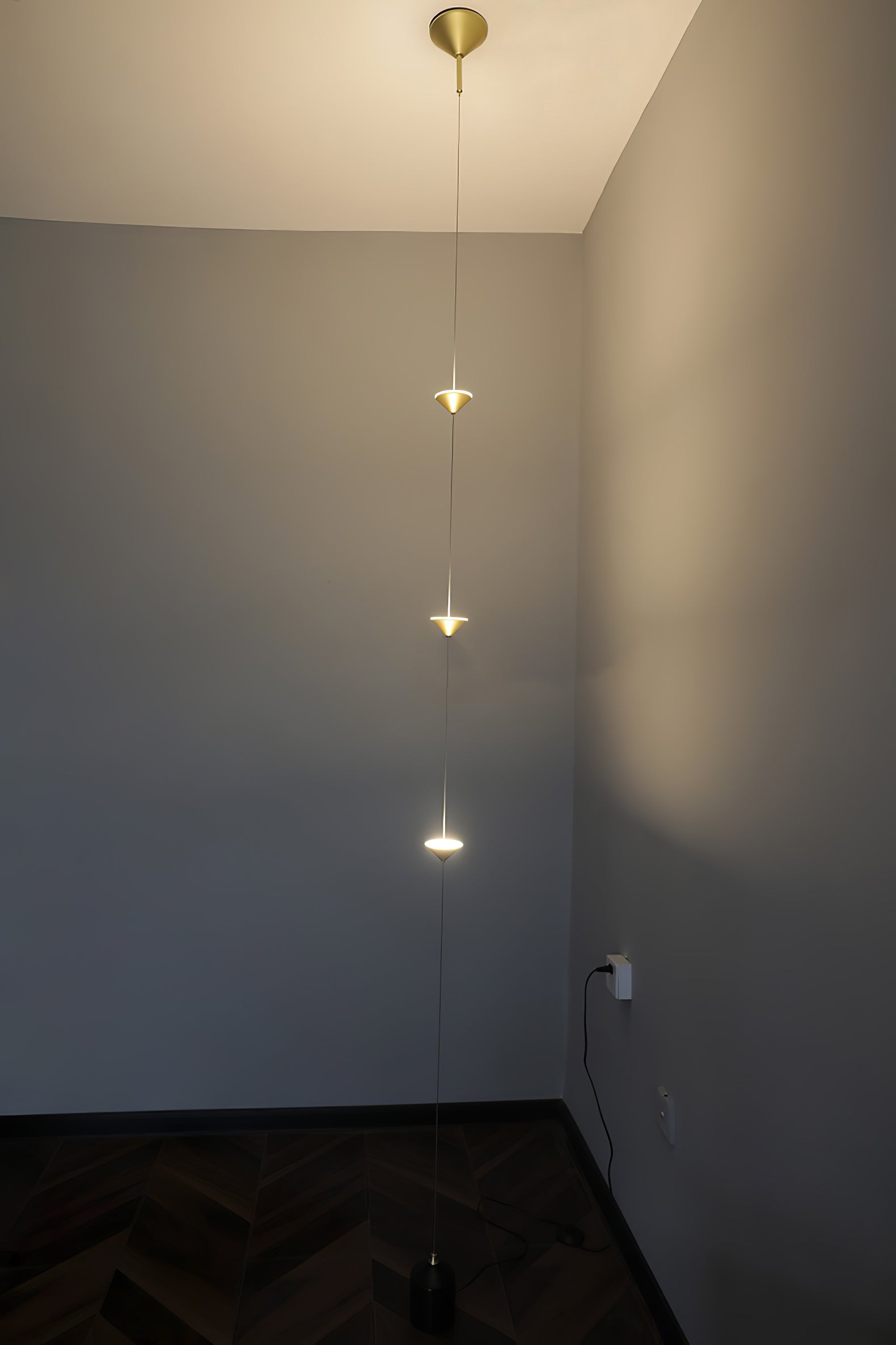 soreluna-floor-lamp-anzaz-Gold & Black (Warm Light)-4