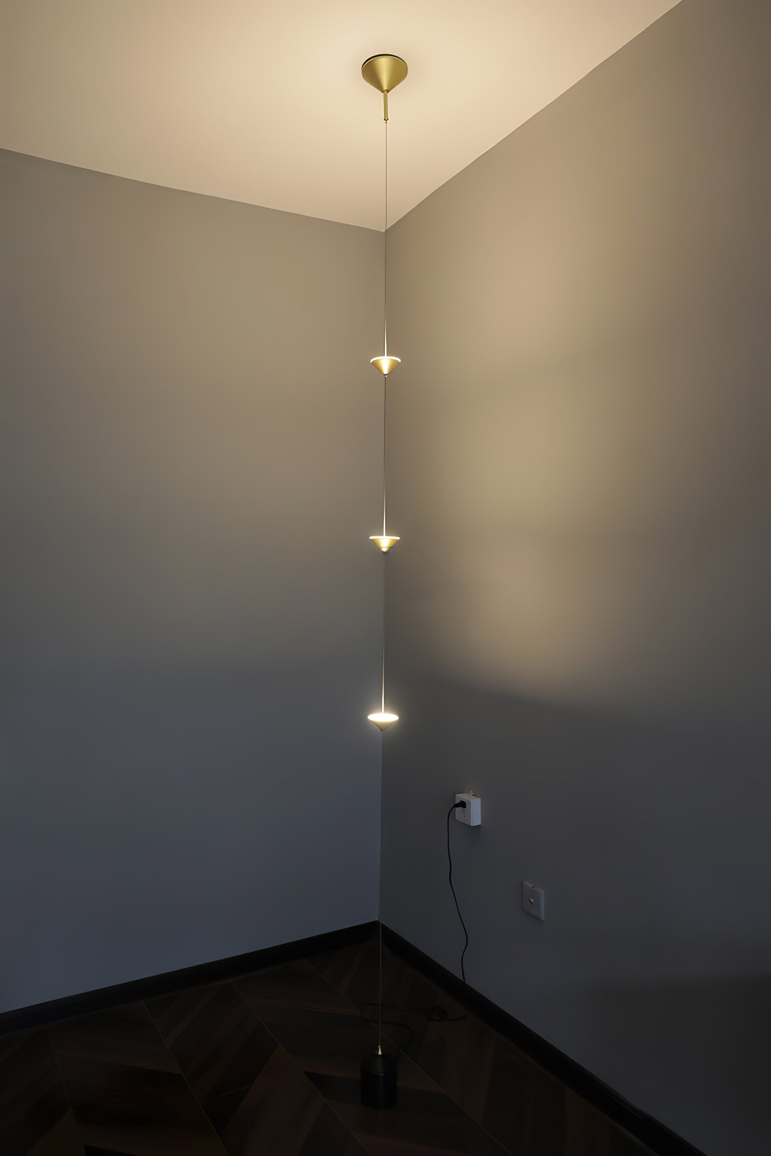 soreluna-floor-lamp-anzaz-Gold & Black (Warm Light)-5