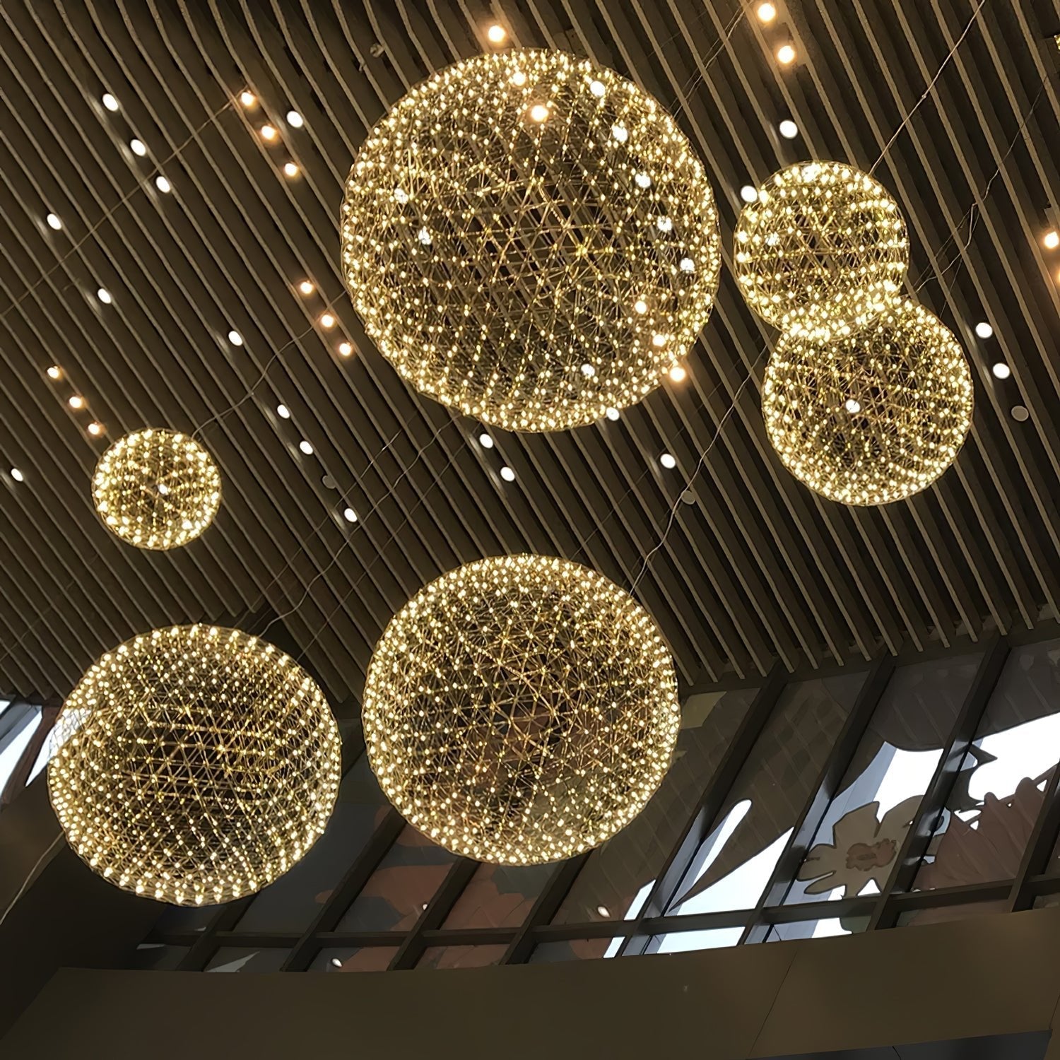 gold-spark-ball-pendant-light-anzaz-Triac Dimmable Warm Light-2