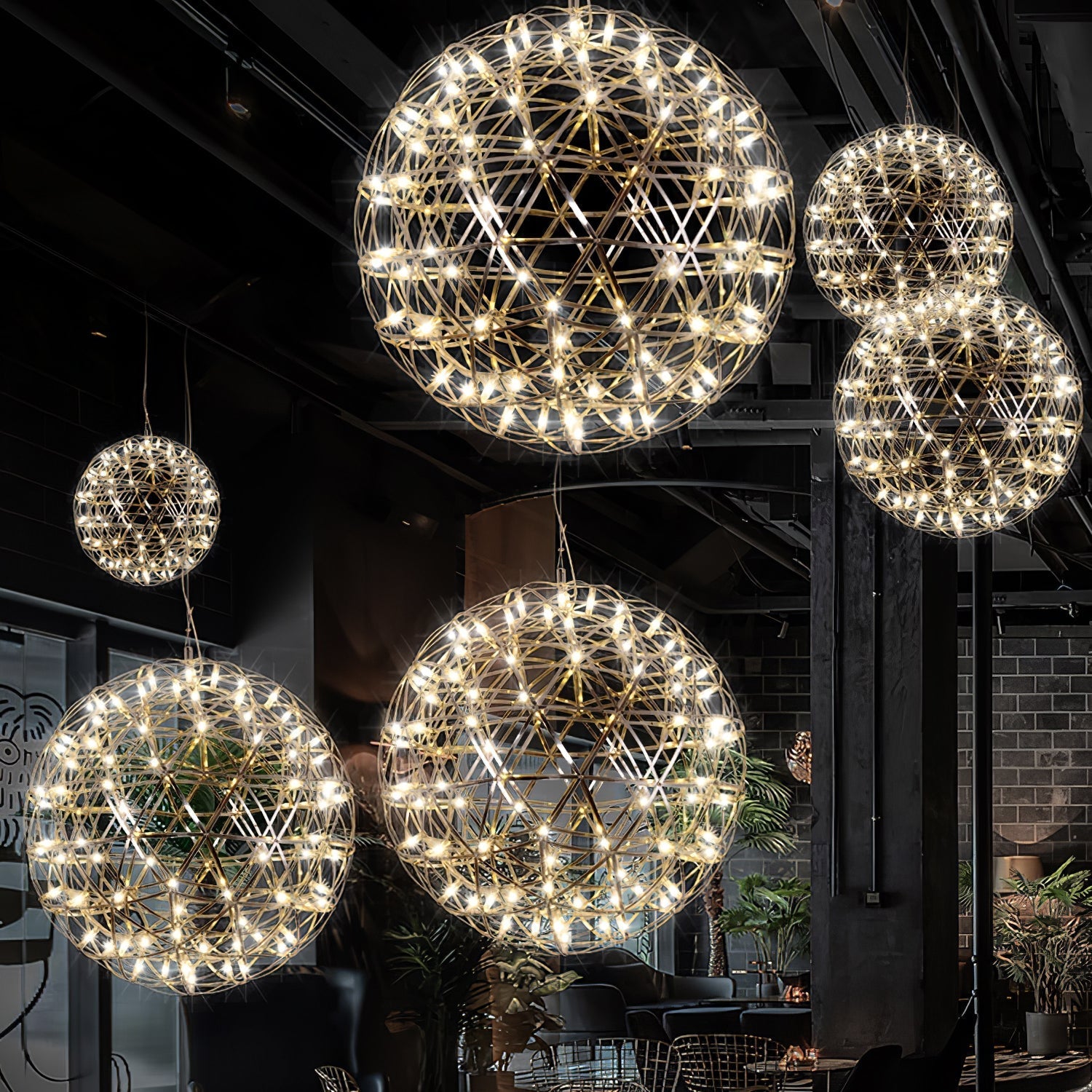 gold-spark-ball-pendant-light-anzaz-Triac Dimmable Warm Light-14