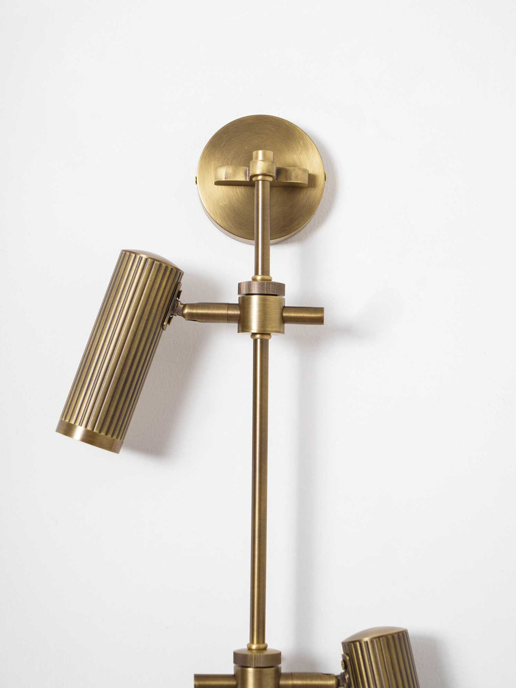 spot-rail-wall-light-anzaz--31
