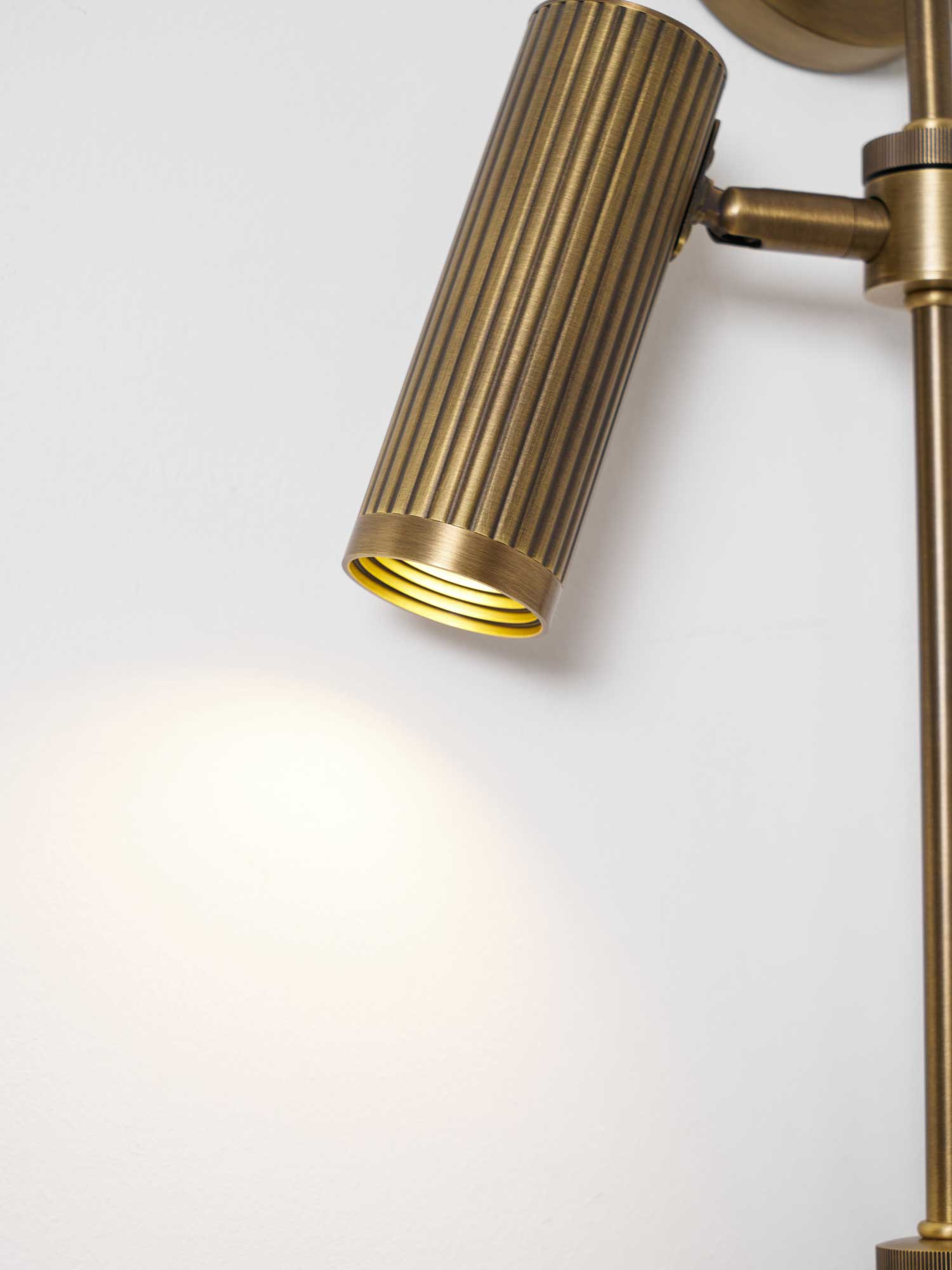 spot-rail-wall-light-anzaz--33