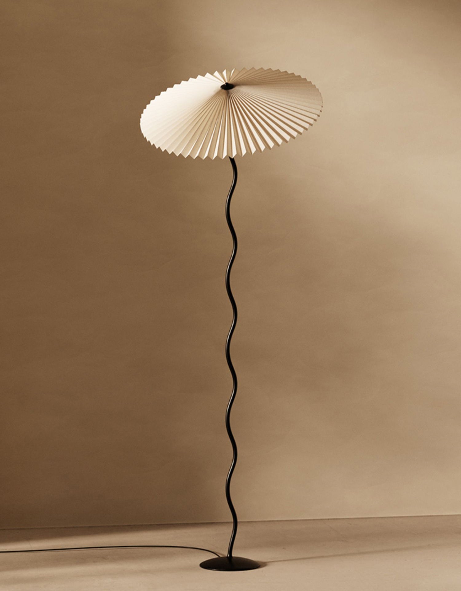 squiggle-floor-lamp-anzaz--28