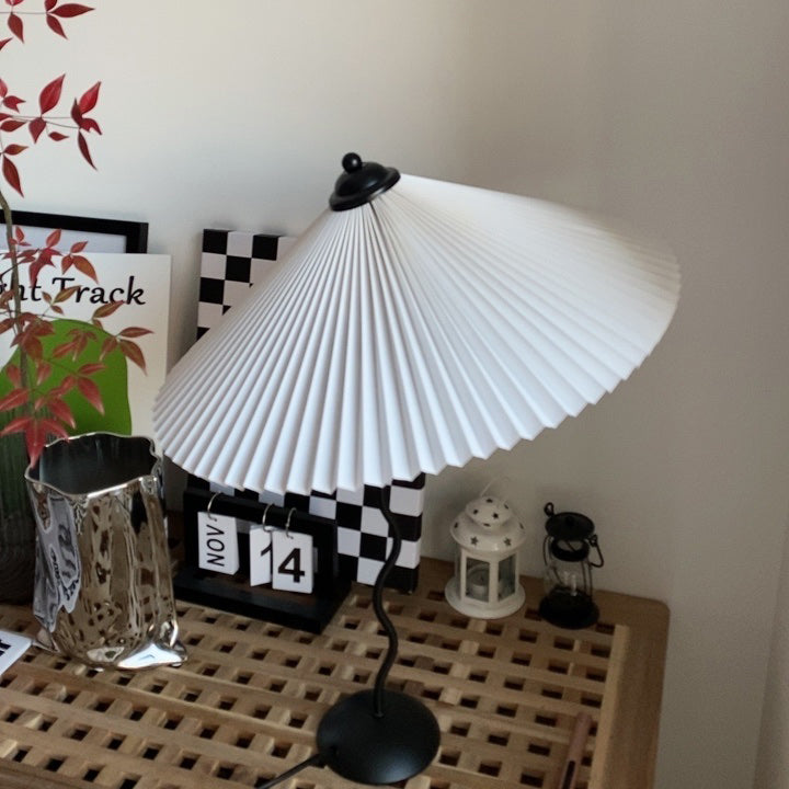 squiggle-table-lamp-anzaz--54